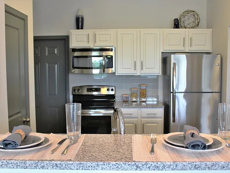 15001 Creekstone Way — Photo 1