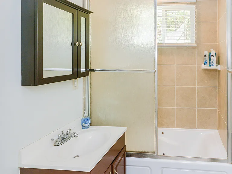 2042 S Corning St #1 — Photo 20