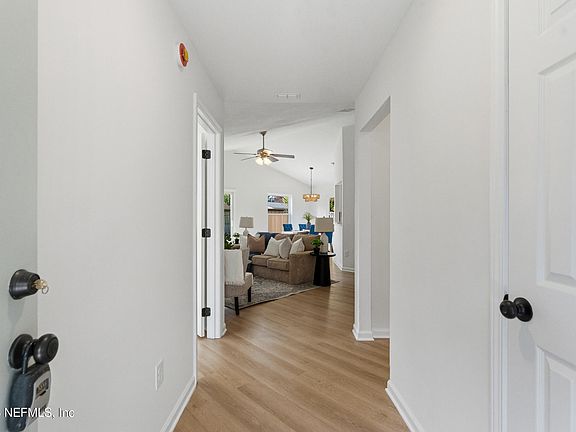3rd image of 11460 DUSTIN Court