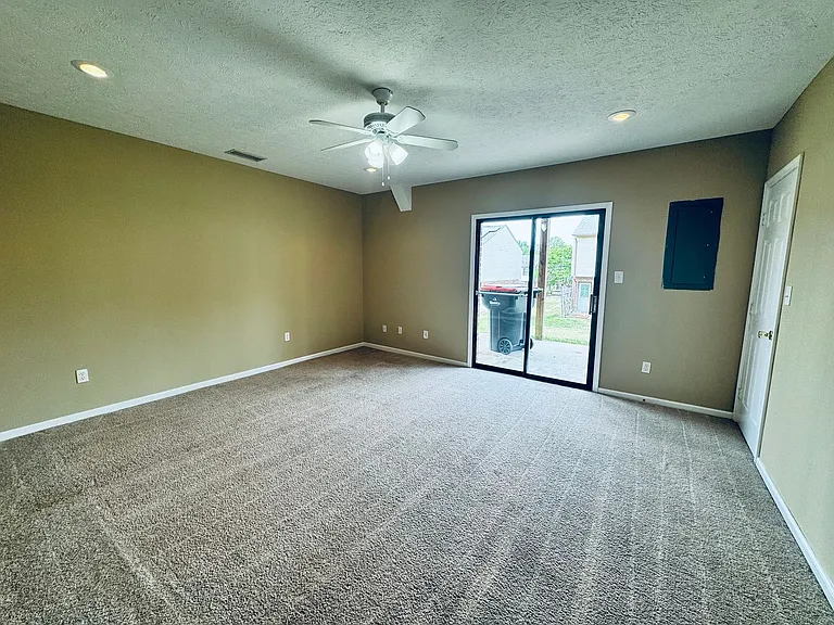 151 Kitty Hawk Sq — Photo 17