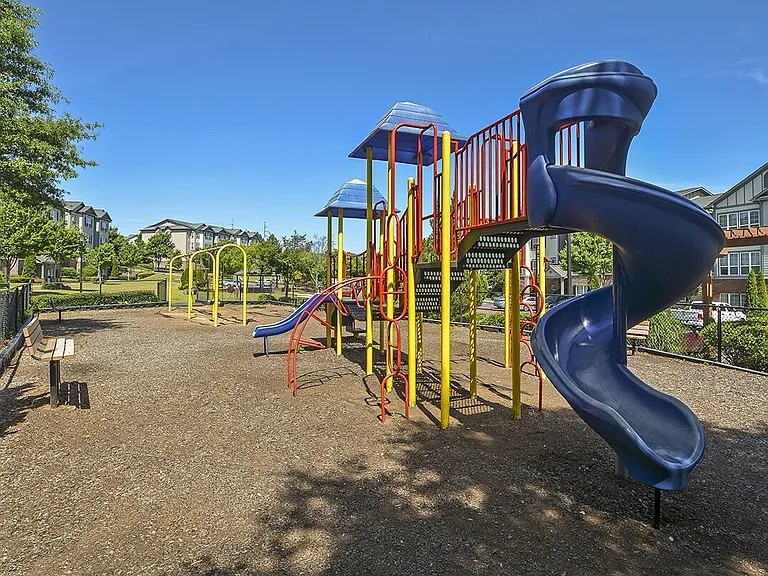Brookside Park Apartments — Photo 6