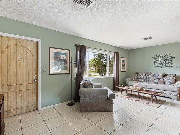 3rd image of 381 Whippoorwill Dr