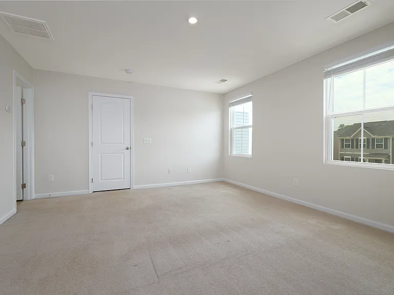 320 Maplestead Farms Ct — Photo 8