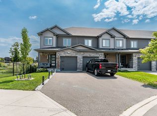 68 Nieson St, Cambridge, ON N1R 0B9