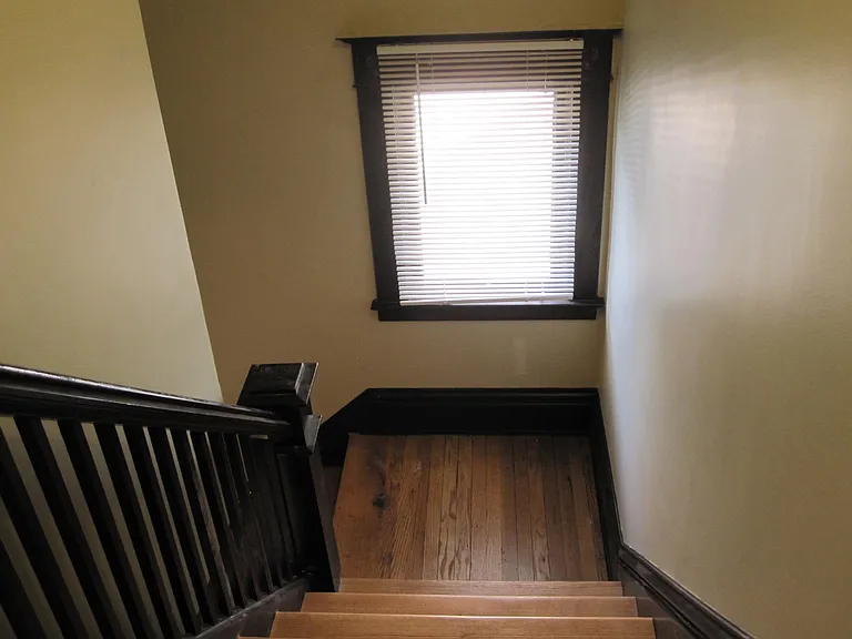 821 Hovey St SW — Photo 14