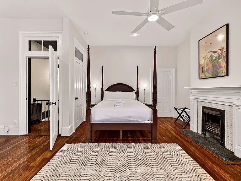 313 W Bolton St — Photo 27