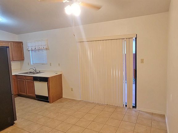 5th image of 1923 Castillo Dr SW