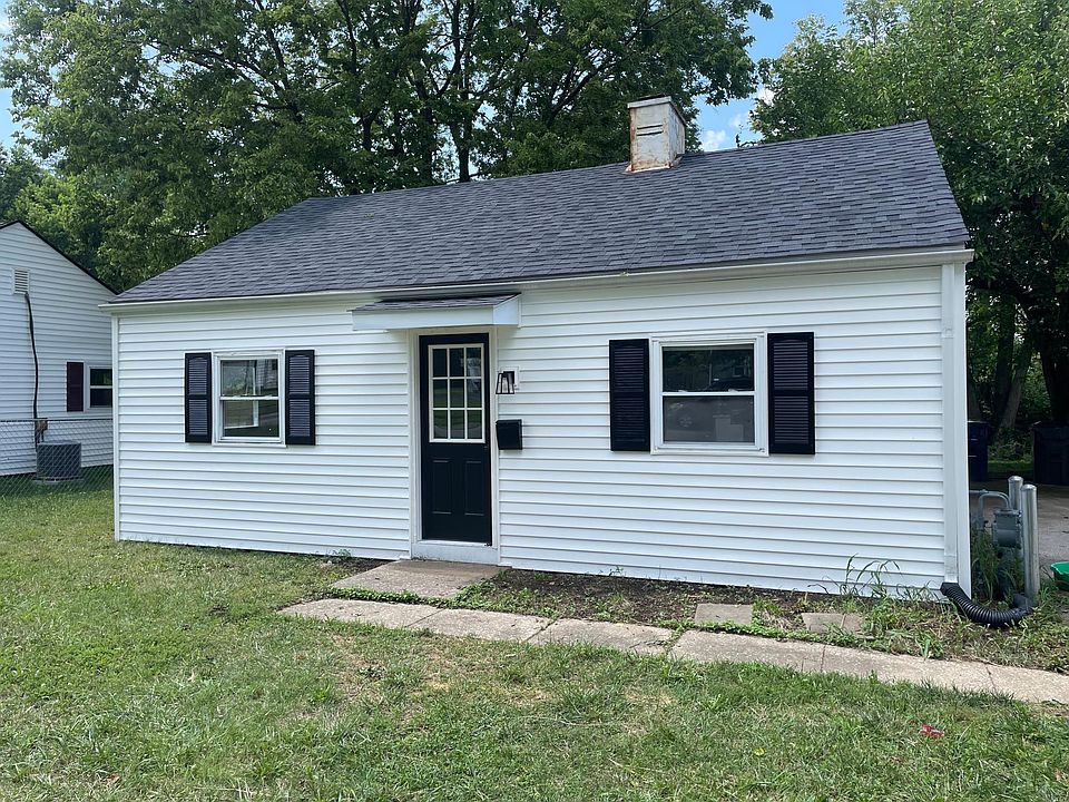 1st image of 911 Marcellus Dr