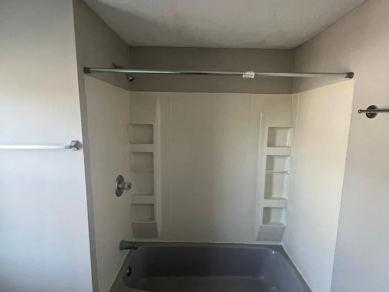 549 Valley St #2 — Photo 7