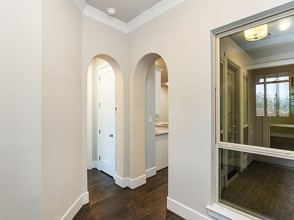 2nd image of 5126 Galahad Ct