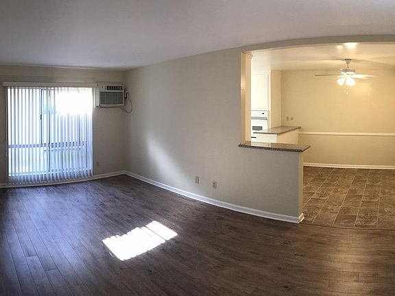 4th image of 1918 Grismer Ave APT F