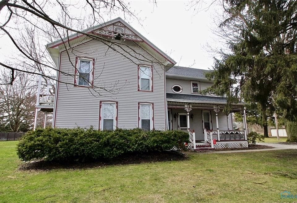 1st image of 418 Water St