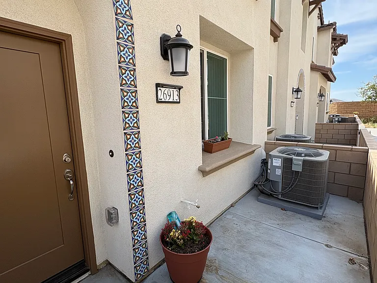 26913 Millerton St — Photo 3