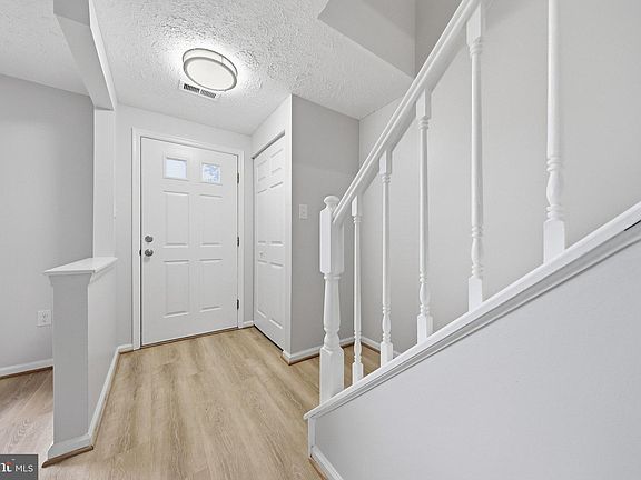 3rd image of 6711 Kernel Ct