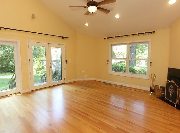 5th image of 2955 W Catalpa Ave #House