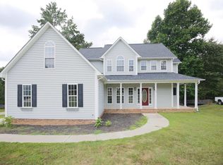 22 Peggy Ct, Raleigh, NC 27603