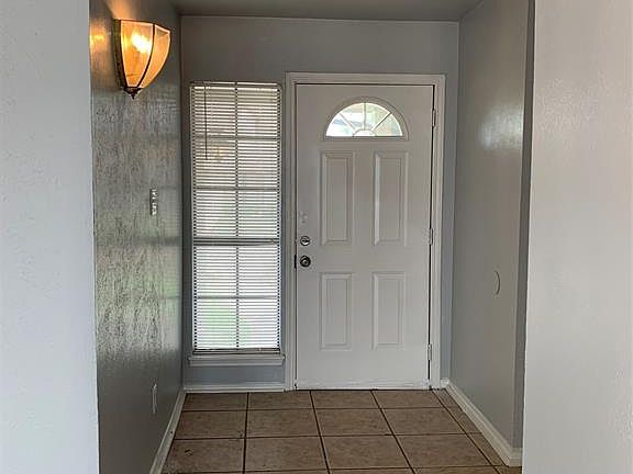 5th image of 9319 Dumfries Dr