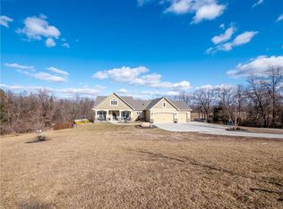 17613 Sycamore St, Holt, MO 64048