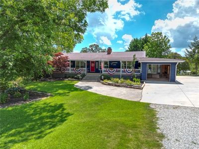 731 Christmas Tree Ln, Walhalla, SC, 29691