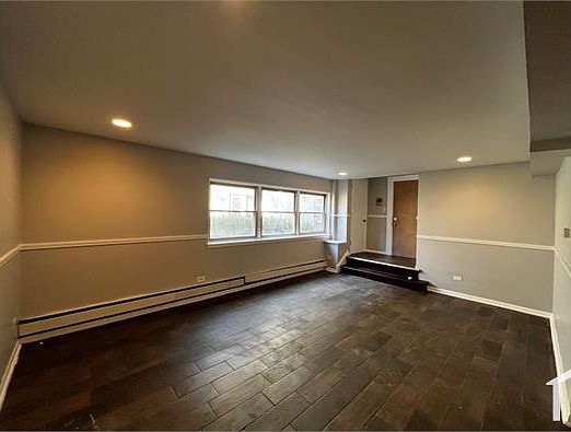 2nd image of 11017 S Vernon Ave #G