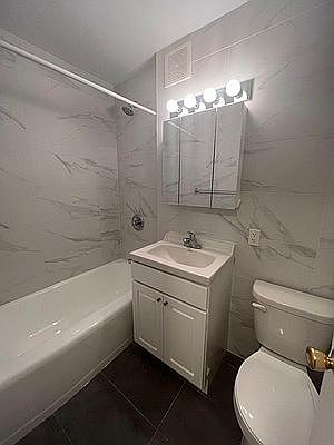 3rd image of 14415 41st Ave APT 201