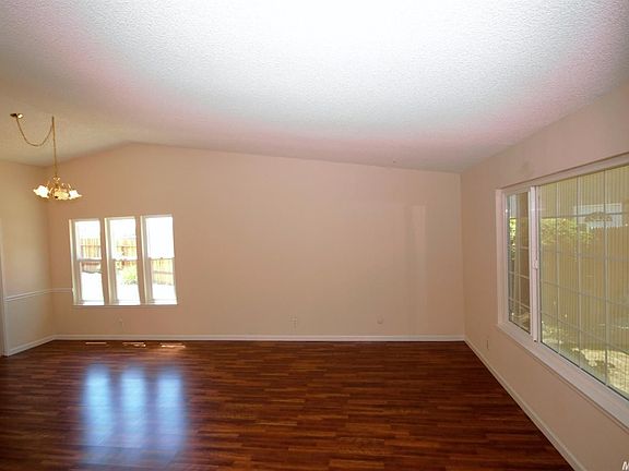 5th image of 8084 Poulson St