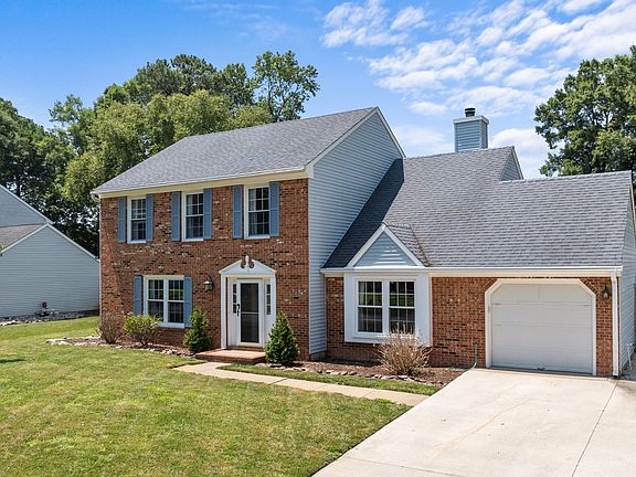 3rd image of 745 Helmsdale Way