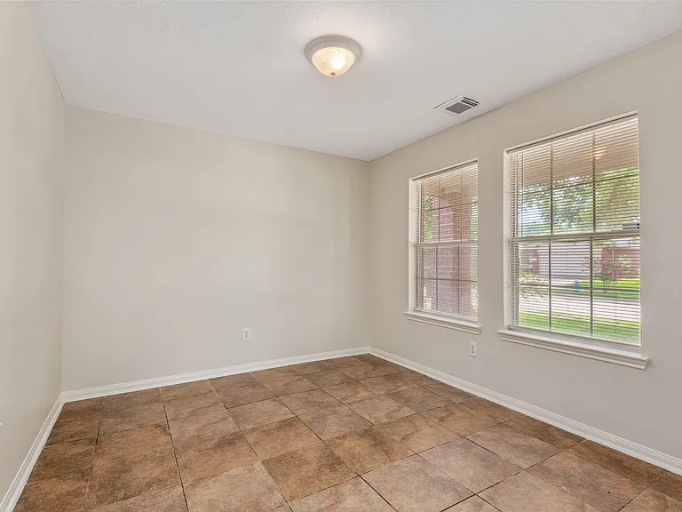 6023 Barany Ct — Photo 10