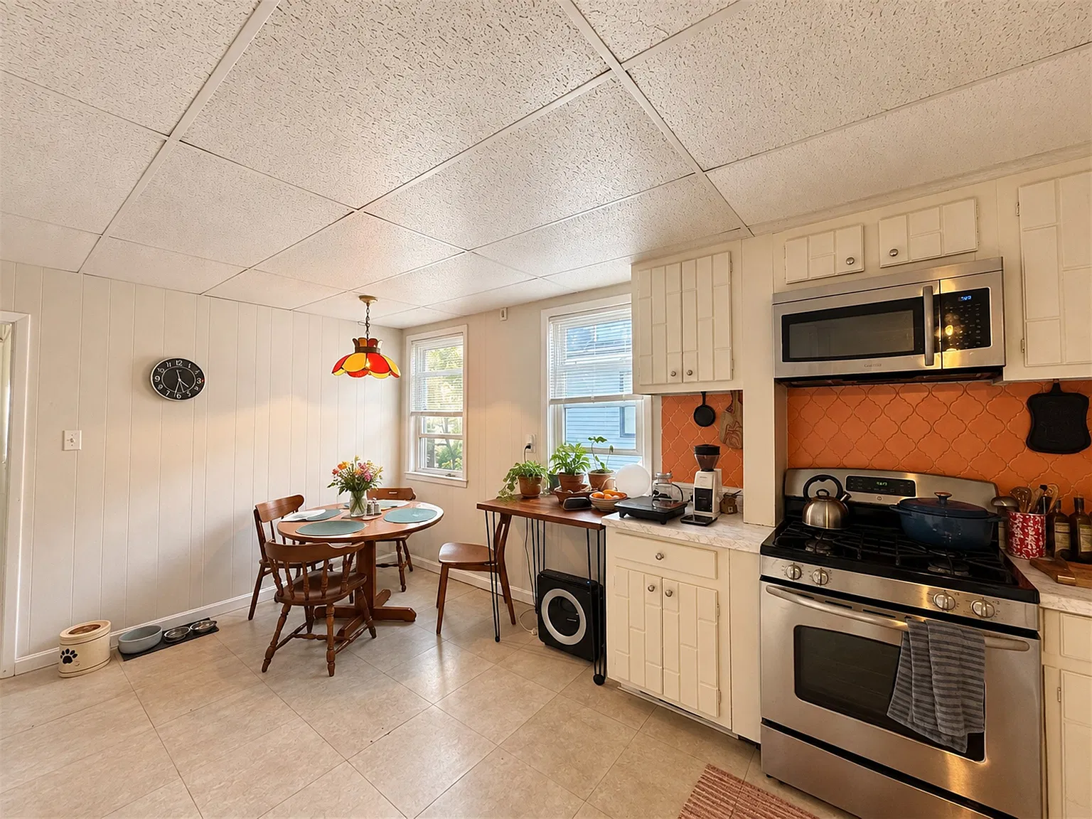 3 bed, 1400 sqft, $3,000 — Photo 3