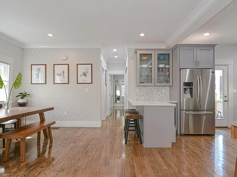 10 Grant St #1 — Photo 14