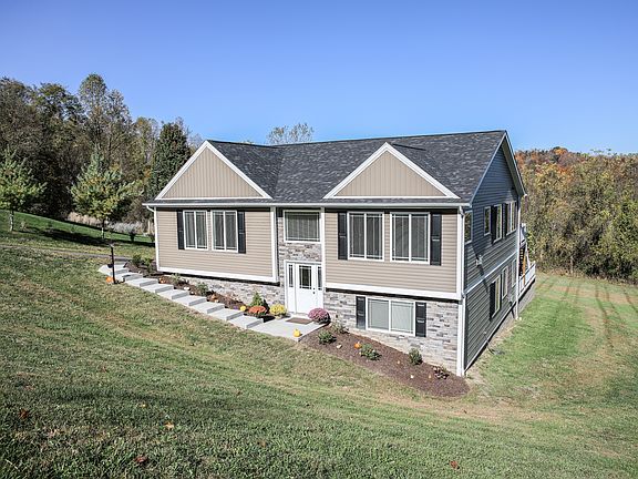 2nd image of 1408 Jamestowne Dr
