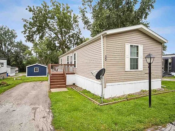2nd image of 6901 SE 14th St #5