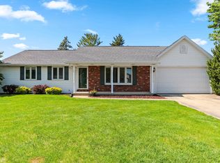 2445 Heather Rd, Green Bay, WI 54311