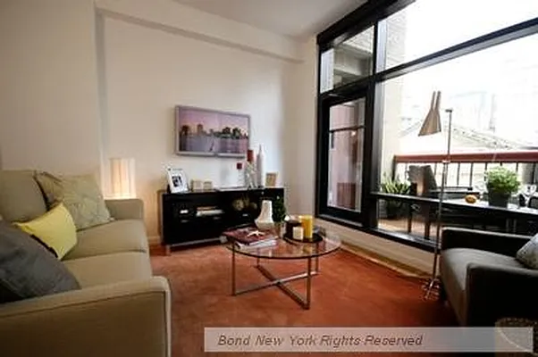 Rented by Bond New York | media 10