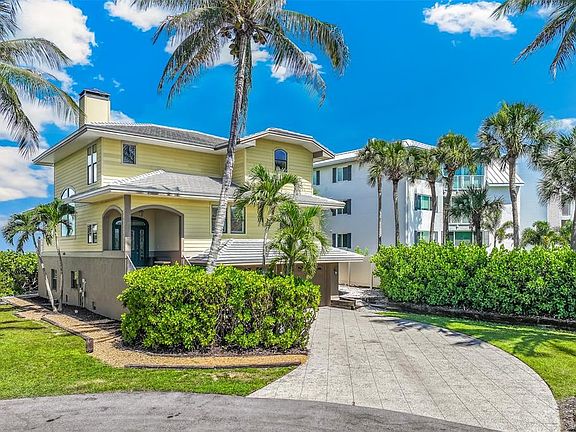 2nd image of 16776 Grande Quay Dr