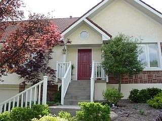 2nd image of 934 Blueberry Ln