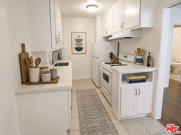 5th image of 4122 W 2nd St #15