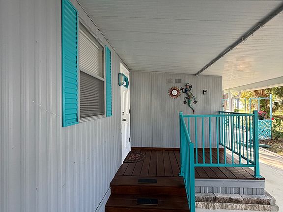 3rd image of 13 Royal Palm Cir
