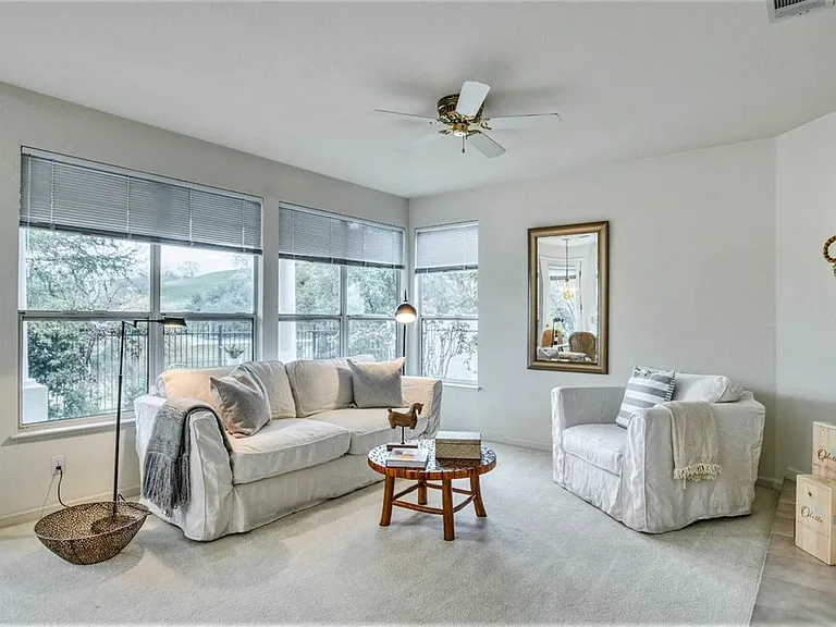 3233 Quail Hollow Dr #1 — Photo 49