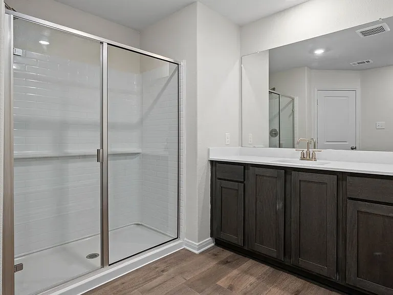 301 Patton Ln — Photo 17