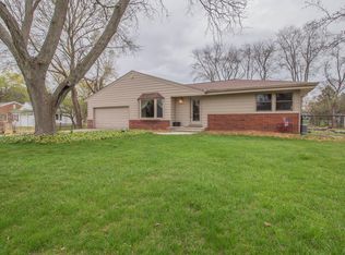 11344 N Riverland Rd, Mequon, WI 53092