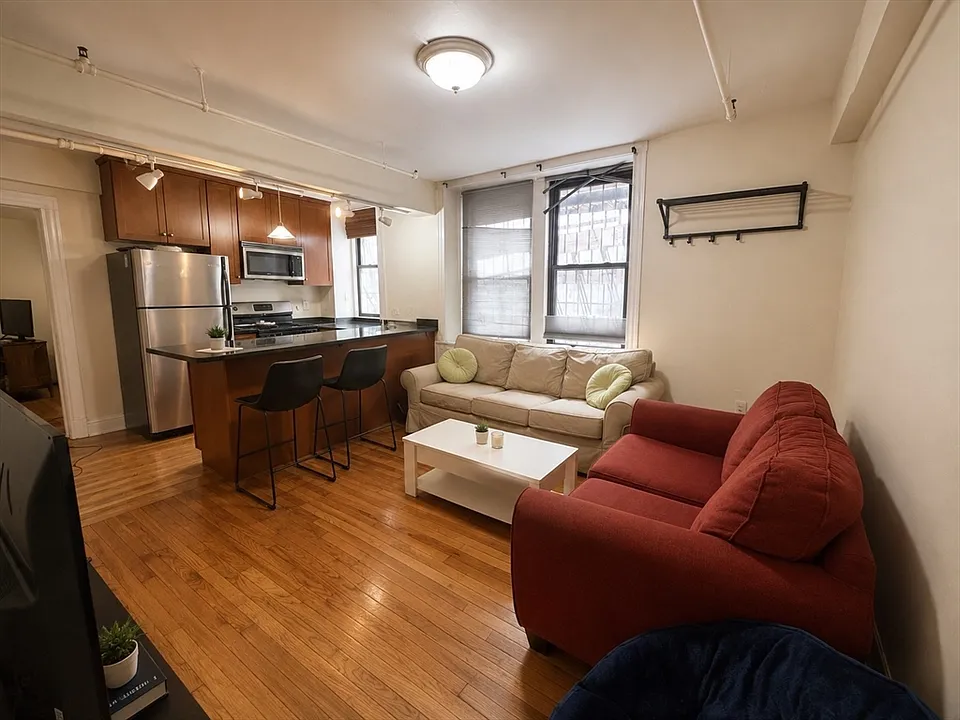 51 Park Dr #B1