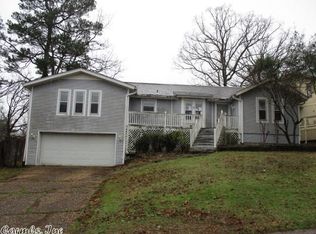 8 Leisurewood Ln, Maumelle, AR 72113