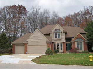 317 Normandy Ct SW, Grandville, MI 49418