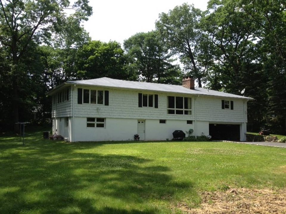 2nd image of 12 Jilson Rd