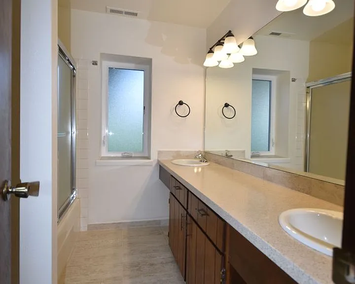 518 Fairway Dr — Photo 17