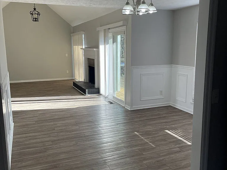 6855 Oakland Dr — Photo 13