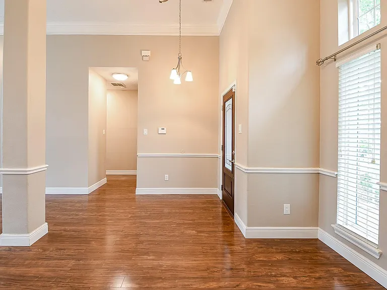 21818 Windsor Castle Dr — Photo 6
