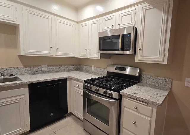 2 Bedroom/2 Bathroom - Doran Place