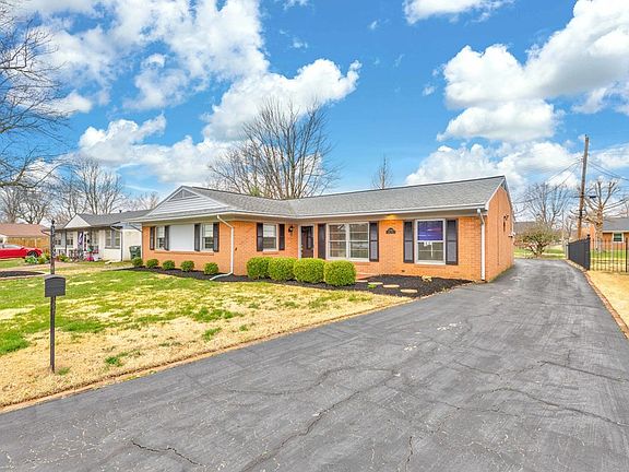 3rd image of 2948 Christie Pl